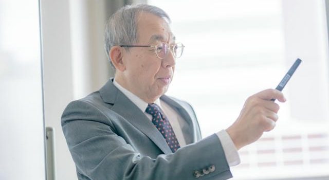 意外すぎるfaxの進化現代でも手放せない理由とは