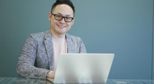 電子メール時代に逆行するfaxが今なお企業で求められる驚きの理由 電子メール時代に逆行するfaxが今なお企業で求められる驚きの理由